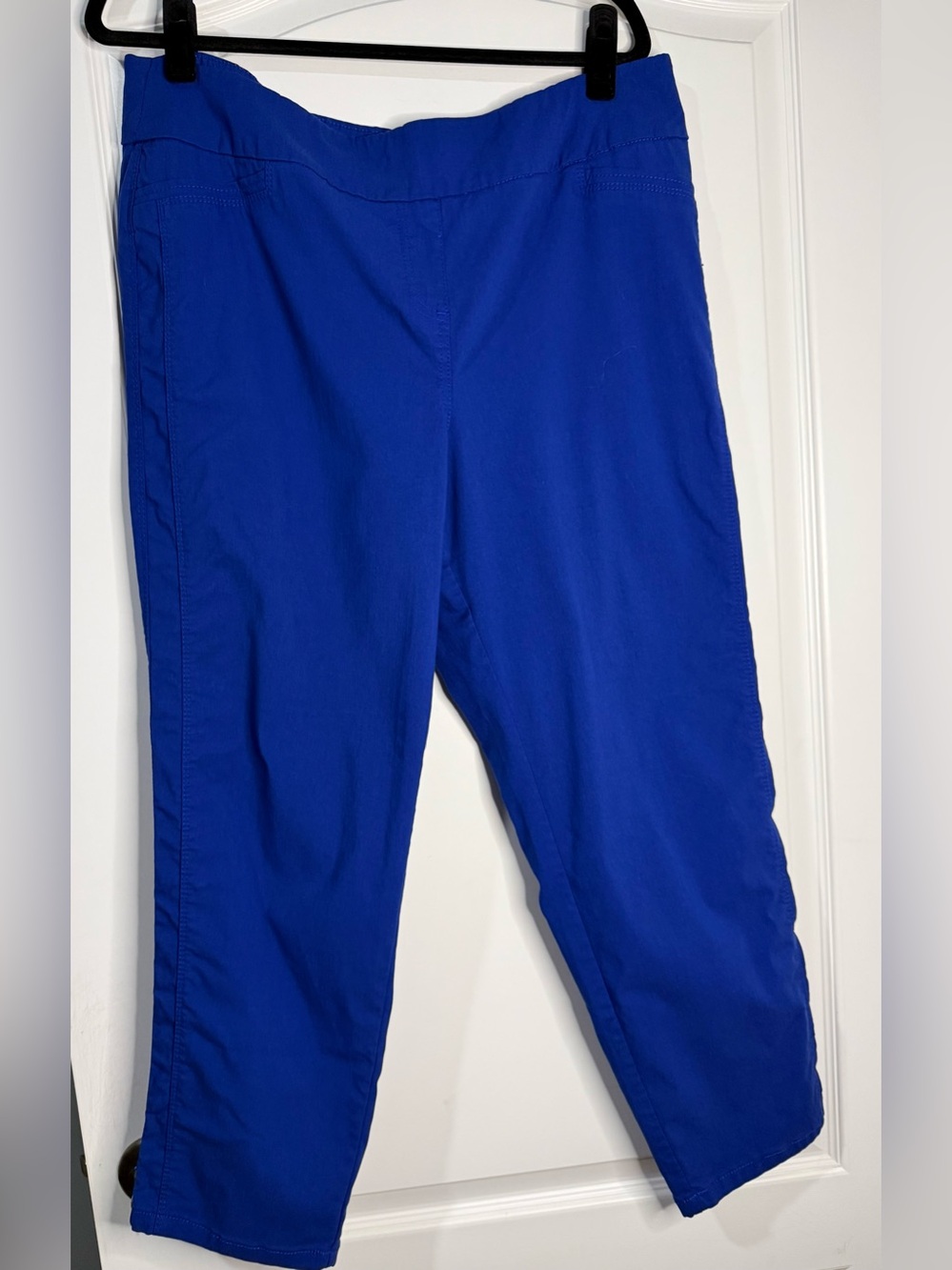Westbound Women’s Crop Pants in Royal Blue